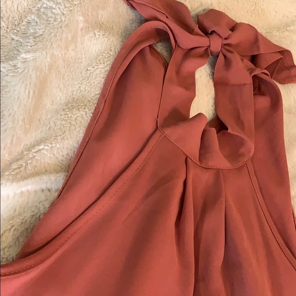 Like new sleeveless Charlotte Russe top - Picture 2 of 2